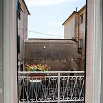 La Zuacca, Luminoso Con Terrazzo * نولي