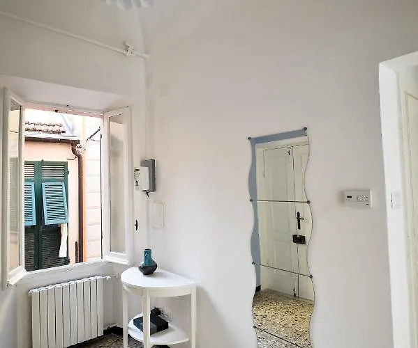 La Zuacca, Luminoso Con Terrazzo * Noli