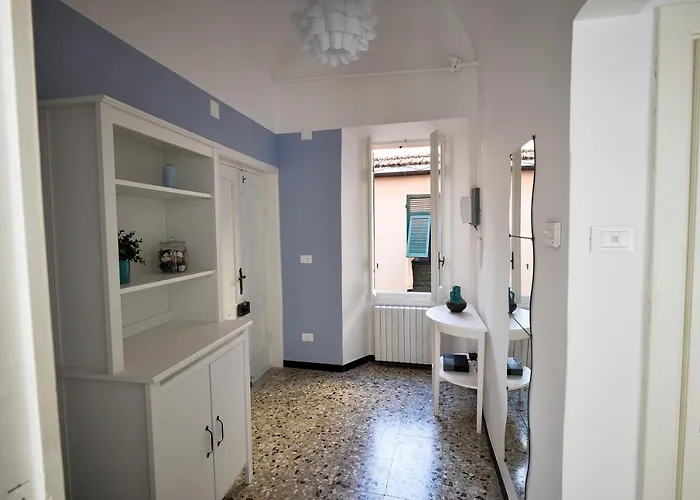 La Zuacca, Luminoso Con Terrazzo * Noli