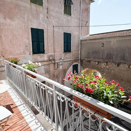 La Zuacca, Luminoso Con Terrazzo Apartment Noli